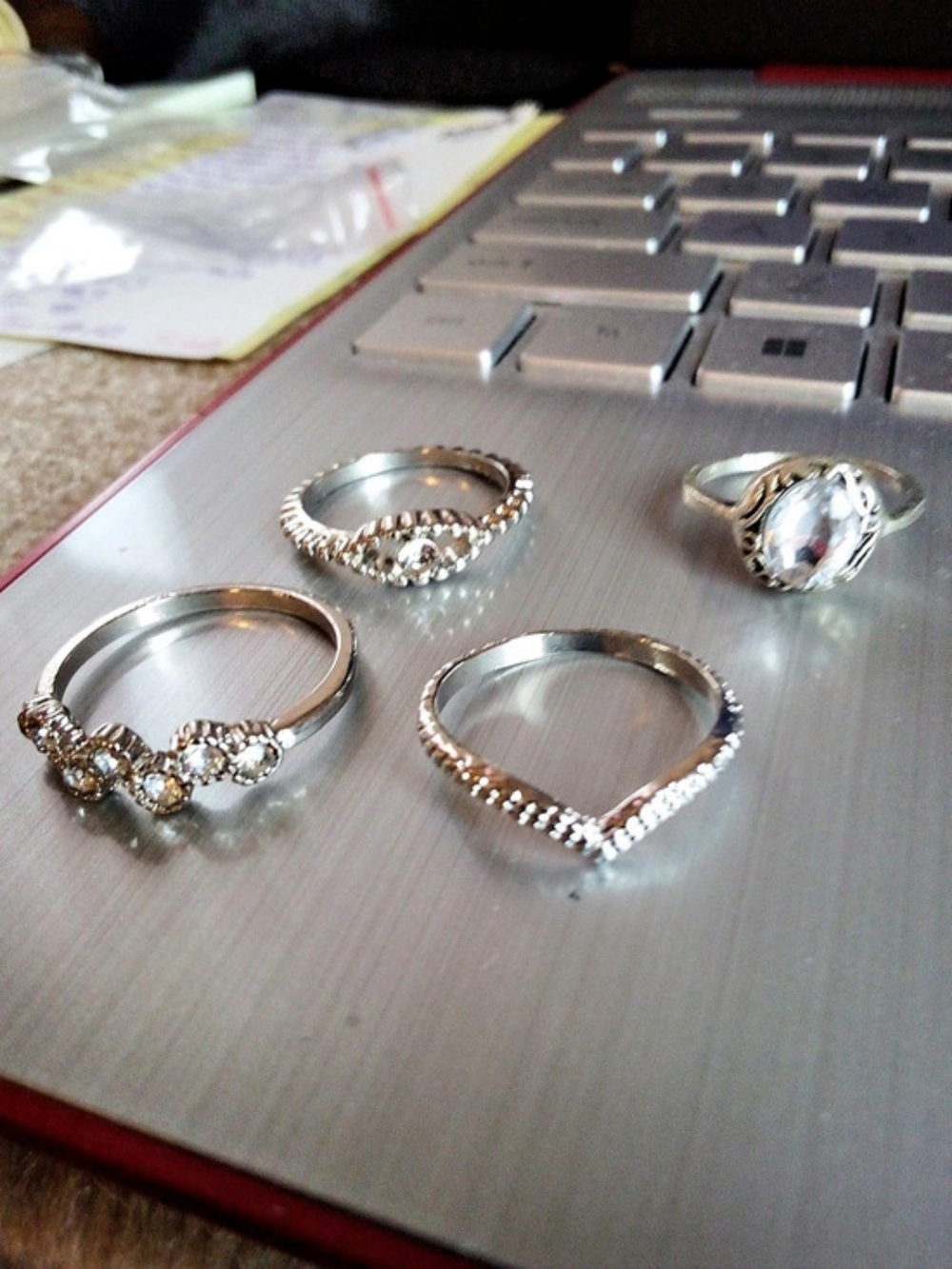 Silver Tone Rhinestone Ring Set Like New